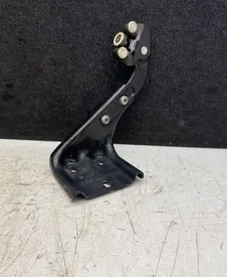 Mercedes-Benz Vito Viano W639 Sliding door lower roller guide/hinge A6397630114