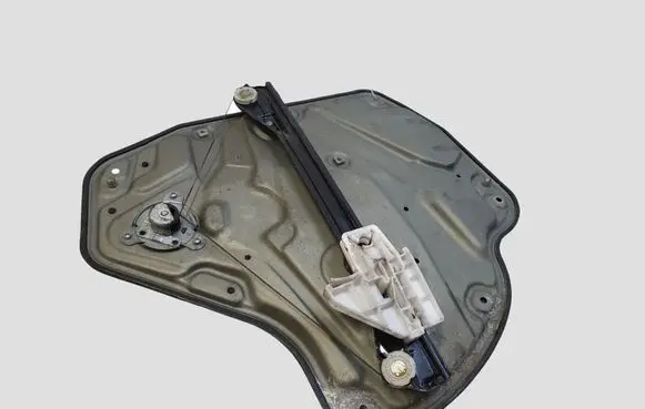 Skoda Octavia Mk2 (1Z) Rear door manual window regulator 1Z0839655