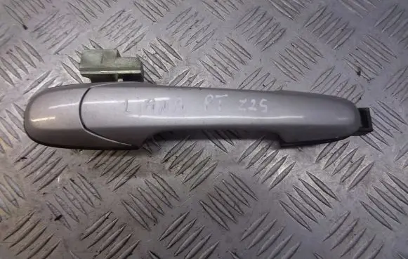 Suzuki Liana Rear door exterior handle