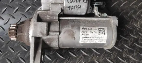 Volkswagen Golf VII Starter motor 02Z911024Q