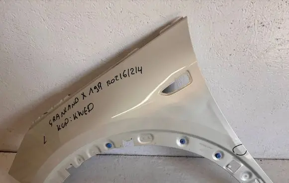 Opel Grandland X Fender YP00016980