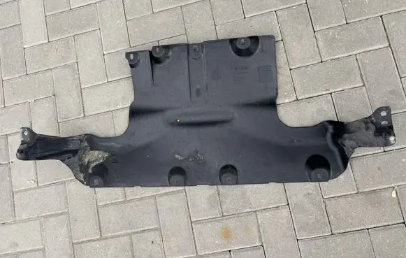 Porsche Cayenne (92A) Engine splash shield/under tray 7P0825285