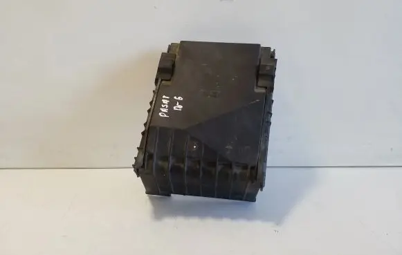 Volkswagen PASSAT B6 Fuse box cover 1K0937132F
