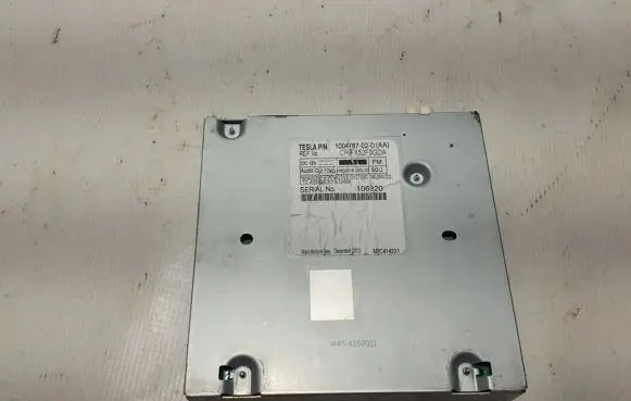 Tesla Model S Radio/CD/DVD/GPS head unit 1004787