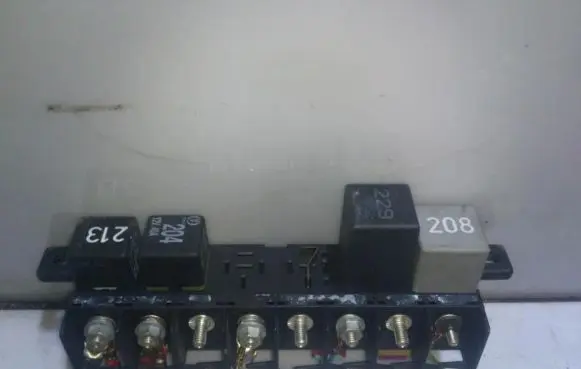 Audi A4 S4 B5 8D Fuse box set