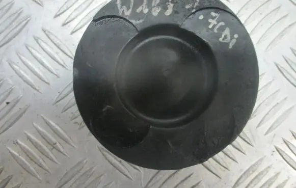 Mercedes-Benz A W168 Piston 