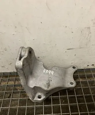 Ford Mustang VI Engine mounting bracket FR3C6037CA