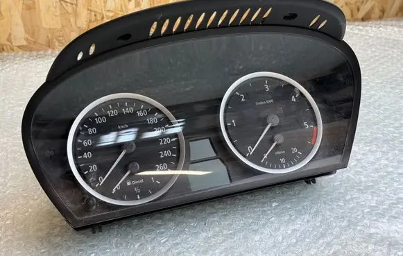 BMW 5 E60 E61 Speedometer (instrument cluster) 6958600 62116958600