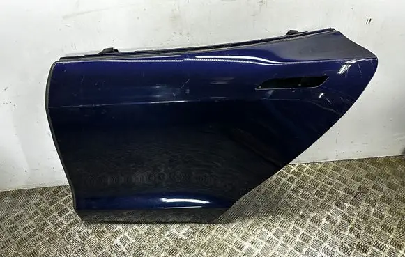 Tesla Model S Rear door