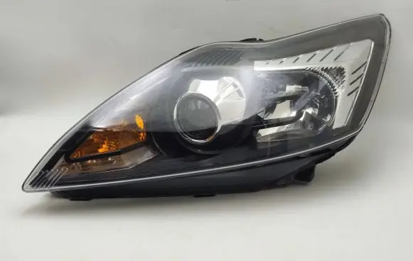 Ford Focus Headlight/headlamp 8M5113D155CE 0077R00 11802