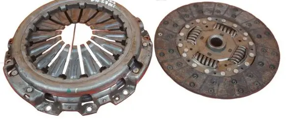 Nissan Navara D40 Clutch set kit YD25 SPRZEGLO