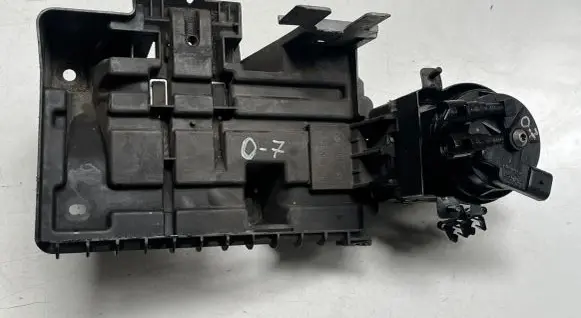 Opel Meriva A Battery tray 13167334 600002190