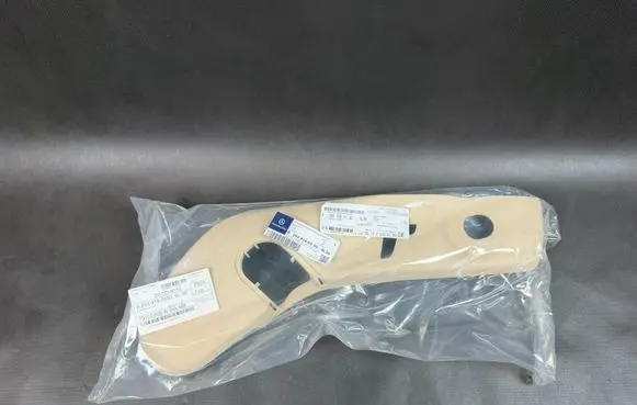 Mercedes-Benz C AMG W204 Seat trim A2049180530