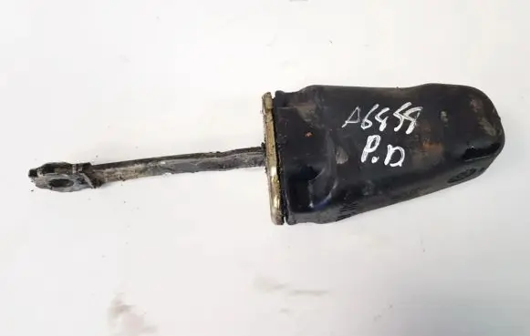 Volkswagen PASSAT B4 Front door check strap stopper 3a0837249