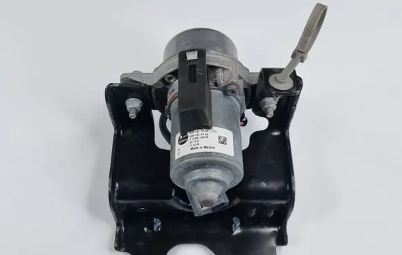 Dodge Challenger Vacuum pump 04581485AD P04581485AD