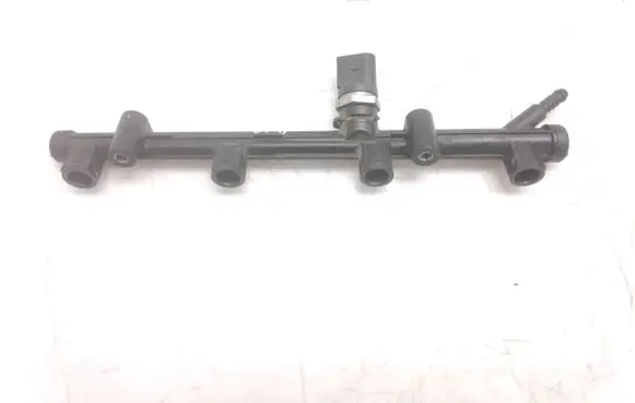 Audi Q3 8U Fuel main line pipe 06K133681A 12100023 110R000270