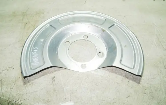 Toyota Avensis T270 Rear brake disc plate dust cover 