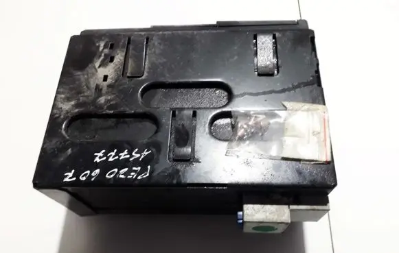 Peugeot 607 CD/DVD changer 9636561780