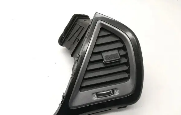 Hyundai Santa Fe Dashboard air vent grill cover trim RHD 974062W000