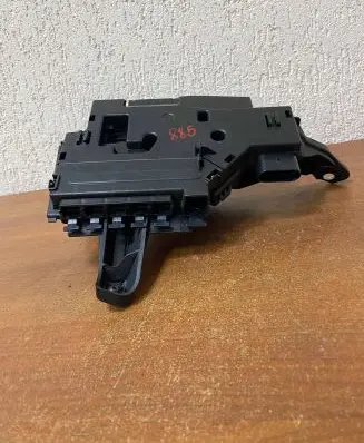 Mercedes-Benz E W238 Fuse module A2135403839 885