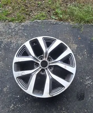KIA Sportage R17 alloy rim 829103W610