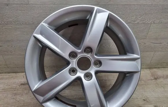 Audi A4 S4 B8 8K R17 alloy rim 8K0071497