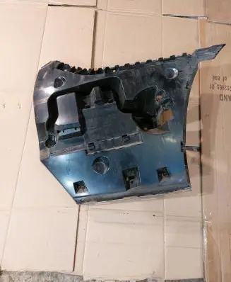 BMW 5 F10 F11 Rear bumper mounting bracket 15857711 7184768