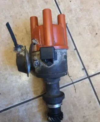 Volkswagen Golf II Spark distributor 050905205c 0237020198 Z415
