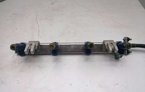 Fuel injectors set