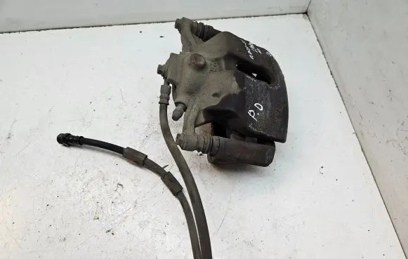 Volkswagen Golf Sportsvan Front brake caliper