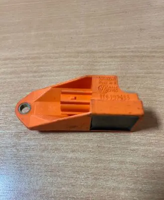Volkswagen Touran I Airbag deployment crash/impact sensor 1T0909606 5WK43340