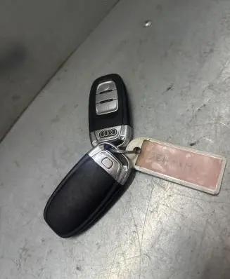 Audi A6 S6 C7 4G Ignition key/card 