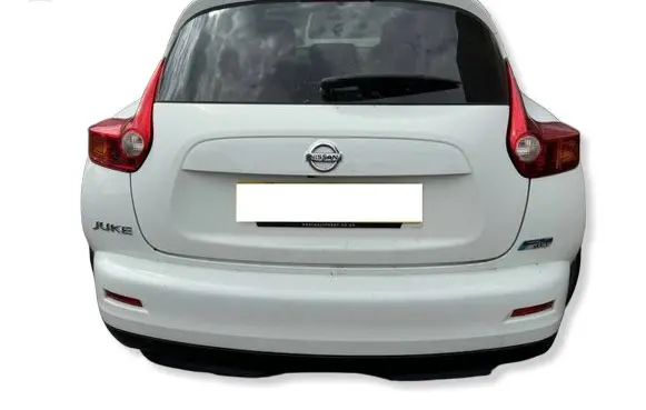 Nissan Juke I F15 Truck tailgate 