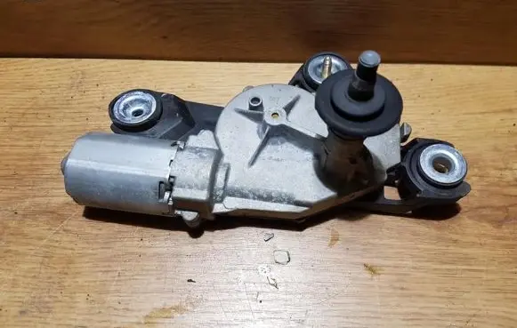 Mazda 3 I Rear window wiper motor ad0f00s2b2160