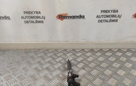 Mercedes-Benz A W169 Fuel injector A6400700787