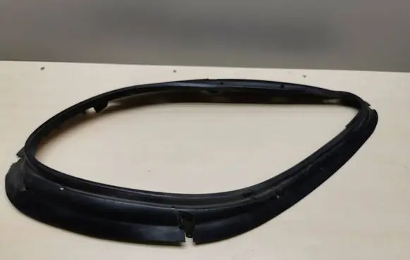 Porsche Macan (95B) Under headlight/headlamp trim 95B941323D 95B941323