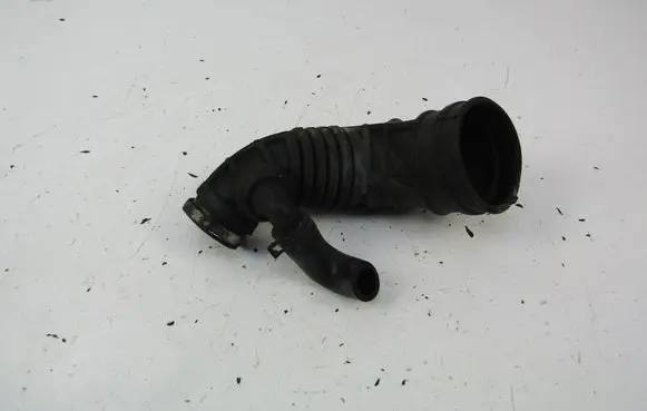 Opel Vectra C Air intake hose/pipe 