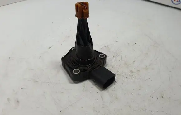 BMW 3 F30 F35 F31 Oil level sensor 8608779 12618608779 7638341