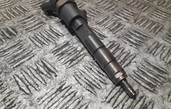 Volvo S40, V40 Fuel injector 7700111014 0445110021
