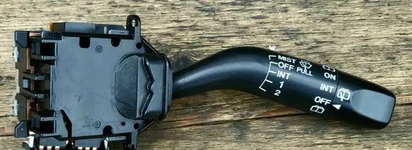 Mazda 626 Wiper control stalk 17B122LH