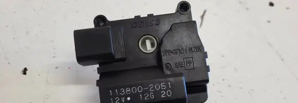 Toyota Corolla Verso E121 Air flap motor/actuator 1138002051 12G20