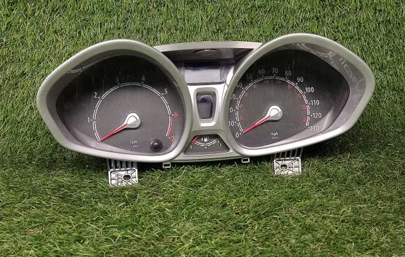 Ford Fiesta Speedometer (instrument cluster) 8A6T10849FG VP8A6T10849FG