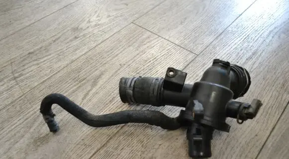 Mercedes-Benz Sprinter W906 Thermostat housing A6512002800