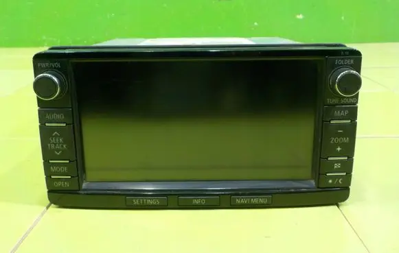 Mitsubishi Outlander Radio/CD/DVD/GPS head unit 8750A449 17AB177