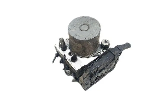 Hyundai Santa Fe ABS Pump 589102B850