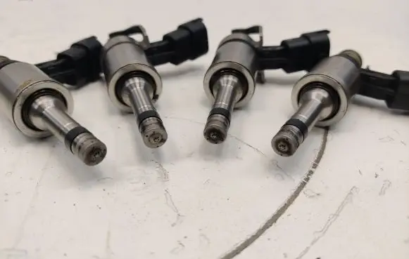 Ford Mustang VI Fuel injectors set EJ7E9F593DA