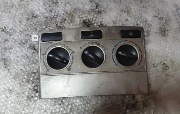Toyota Corolla Verso AR10 Climate control unit 559000F011 69670001 1080229
