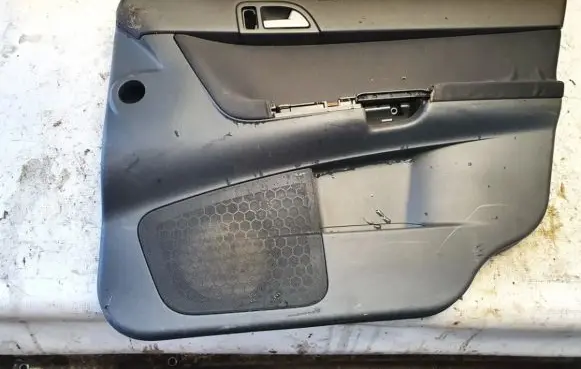 Volvo V50 Front door card panel trim 8679451 3865
