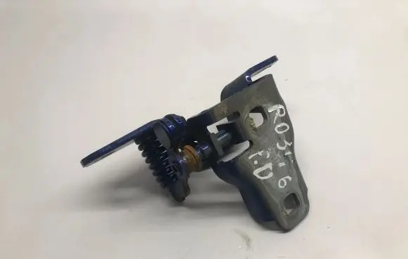 Dodge RAM 1500 DS Front door upper hinge