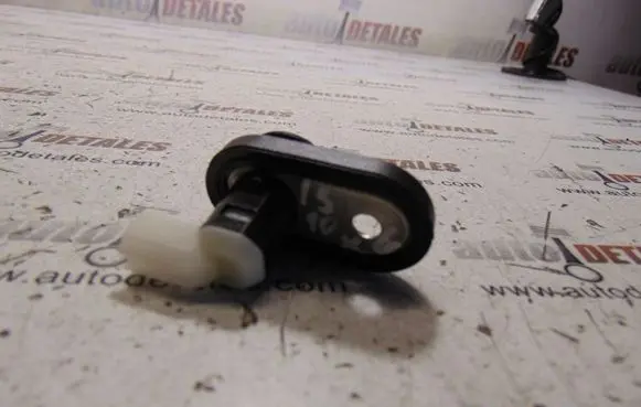 Lexus IS 220D-250-350 Front door sensor 
